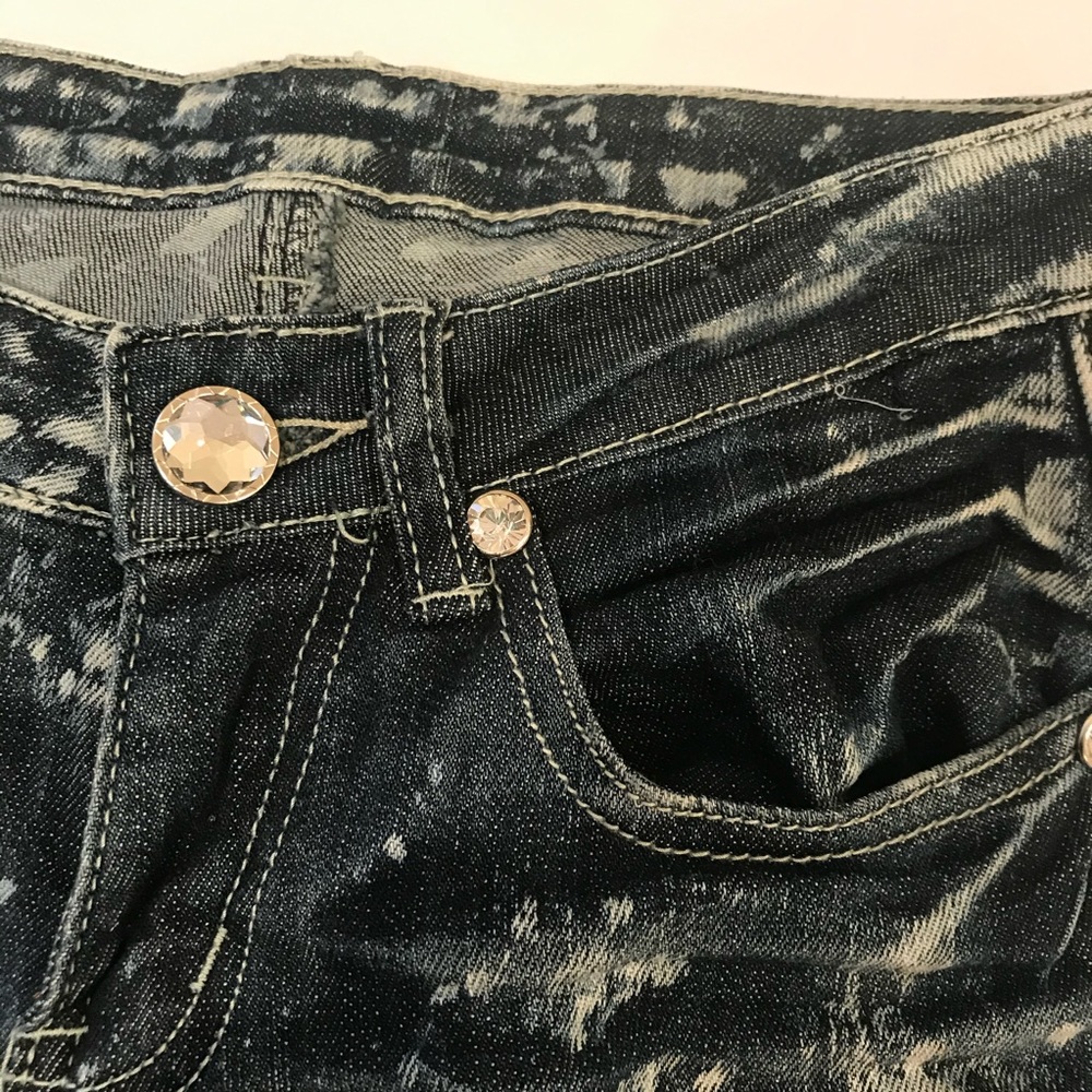 Low Rise Acid Washed Ripped Jeans - Picture 6 of 11